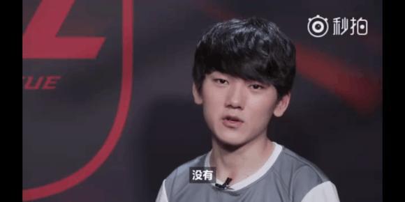 把它嵌