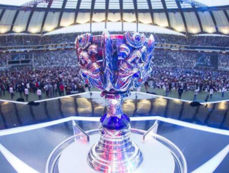 赌场的“公关策略”：如何在社会负面评价与经济收益中寻求平衡。（公关视角下的赌场：在负面舆论与营收之间寻找平衡）