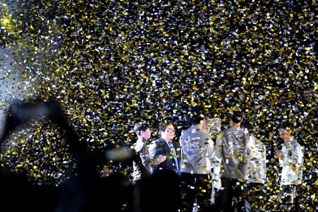 赛后群访Bin：我觉得Ale选手打得挺好的 希望能在季后赛再交手